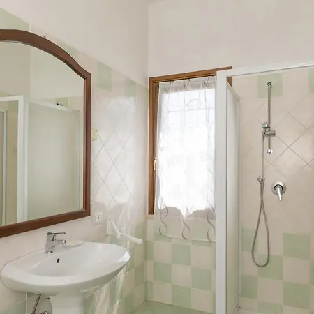 Farmház Il Pino - Monolocale Lavanda Cecina